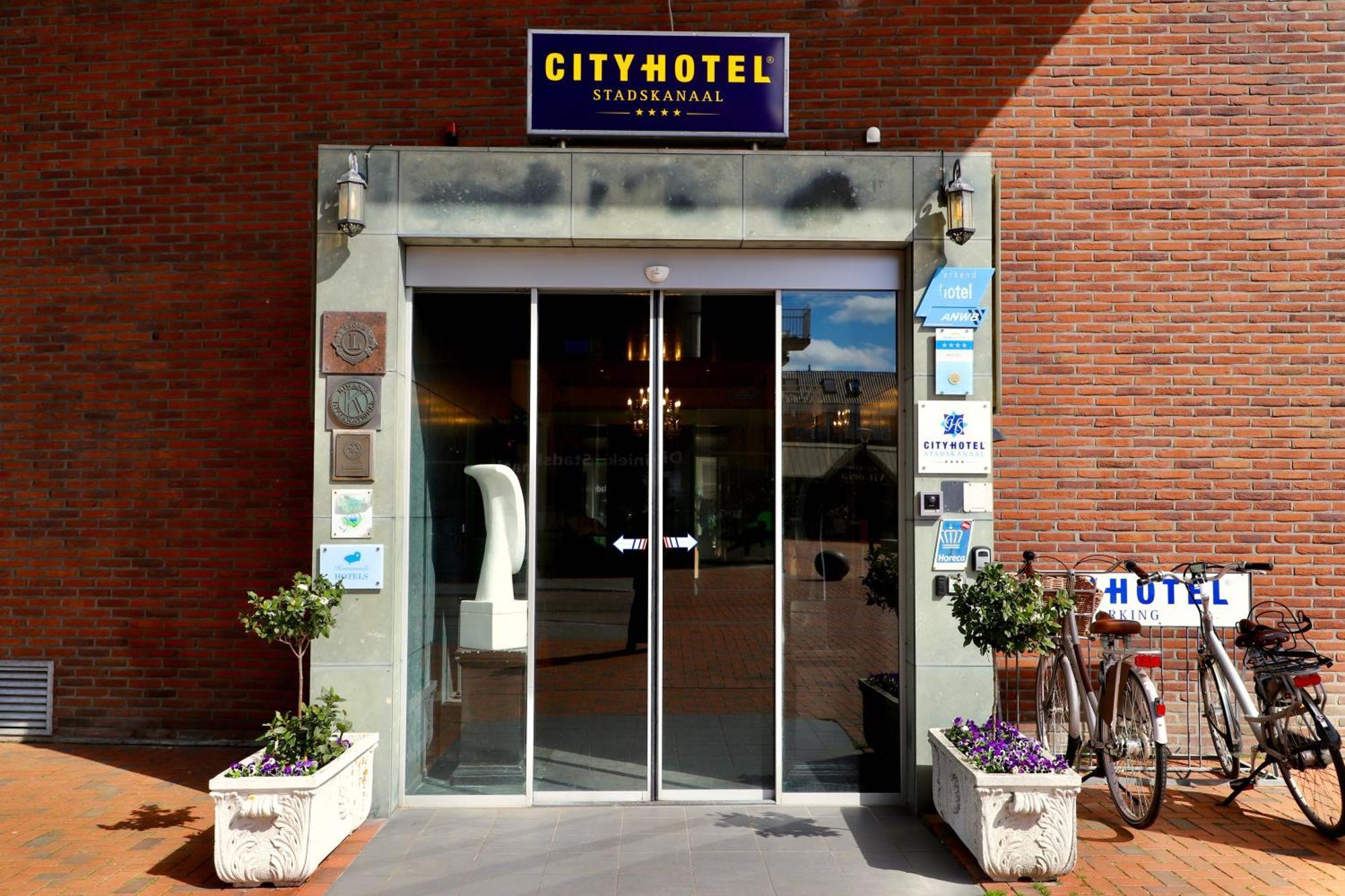 City Hotel Restaurant Stadskanaal Exterior photo